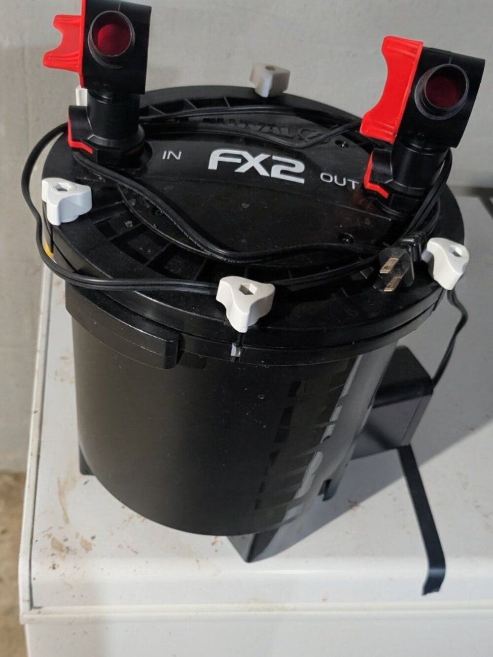 Fluval FX2 - Picture 3 of 13